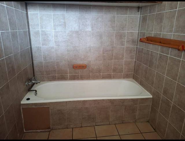 2 BEDROOM PROPERTY TO RENT IN VANDERBIJLPARK SE 1